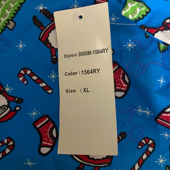 Scrubs top Gabby Brooke Santa Elves Christmas Short Sleeve Medical NWT XL - Picture 4 of 5